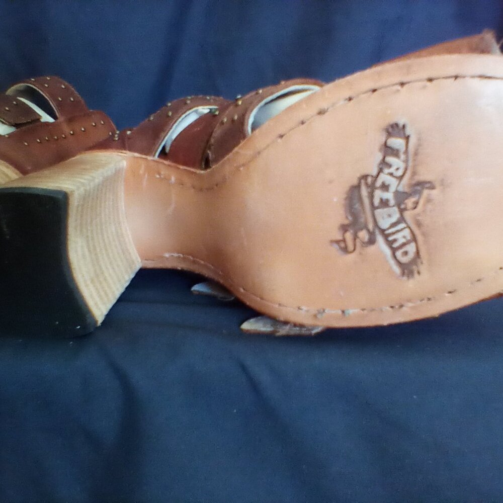 Free Bird Shoes View 3